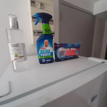 Maison 100 M2, Terrasse 25 M2, Clim, 3 Chbs Avec Tv, Parking Apartment