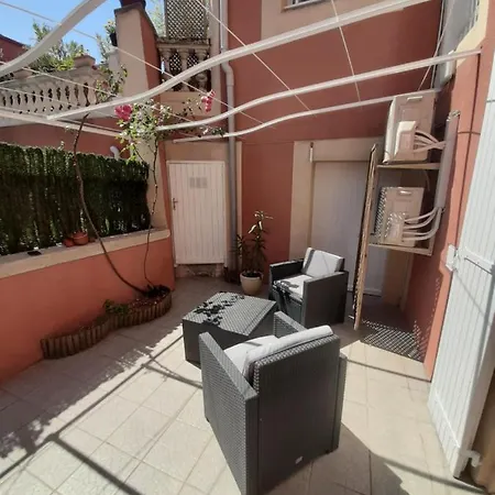 Maison 100 M2, Terrasse 25 M2, Clim, 3 Chbs Avec Tv, Parking * Pierrelatte