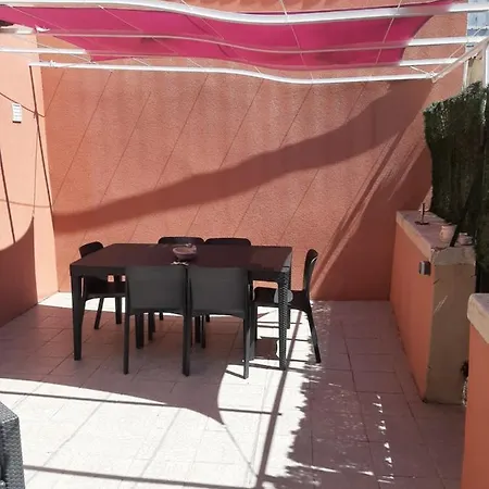 Maison 100 M2, Terrasse 25 M2, Clim, 3 Chbs Avec Tv, Parking Appartement Pierrelatte