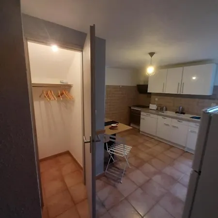 Appartement Maison 100 M2, Terrasse 25 M2, Clim, 3 Chbs Avec Tv, Parking Pierrelatte
