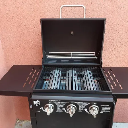 Maison 100 M2, Terrasse 25 M2, Clim, 3 Chbs Avec Tv, Parking Apartment *